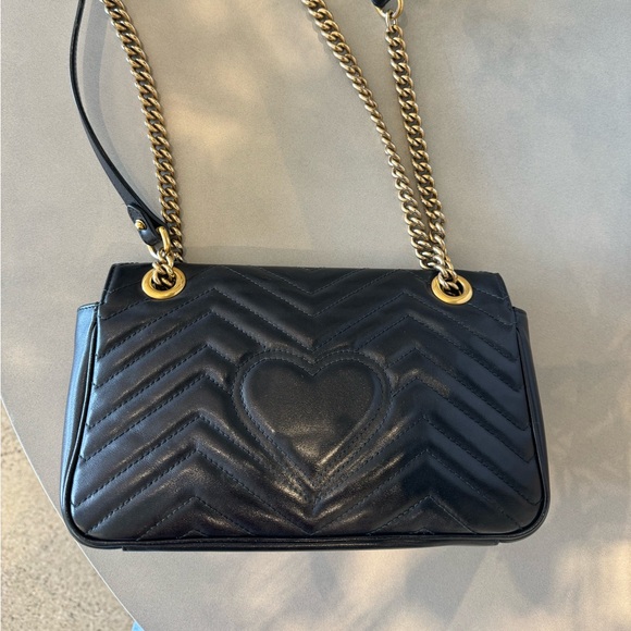 GUCCI Calfskin Matelasse Small GG Marmont Shoulder Bag Black - Picture 3 of 9